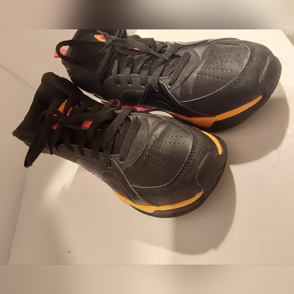 AND1 High-Top Basketball Sneaker Women Sz 8.5 Black/Pink - Picture 4 of 7